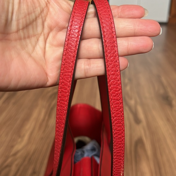 A285 - 💯 % authentic Gucci shoulder bag - Picture 11 of 16